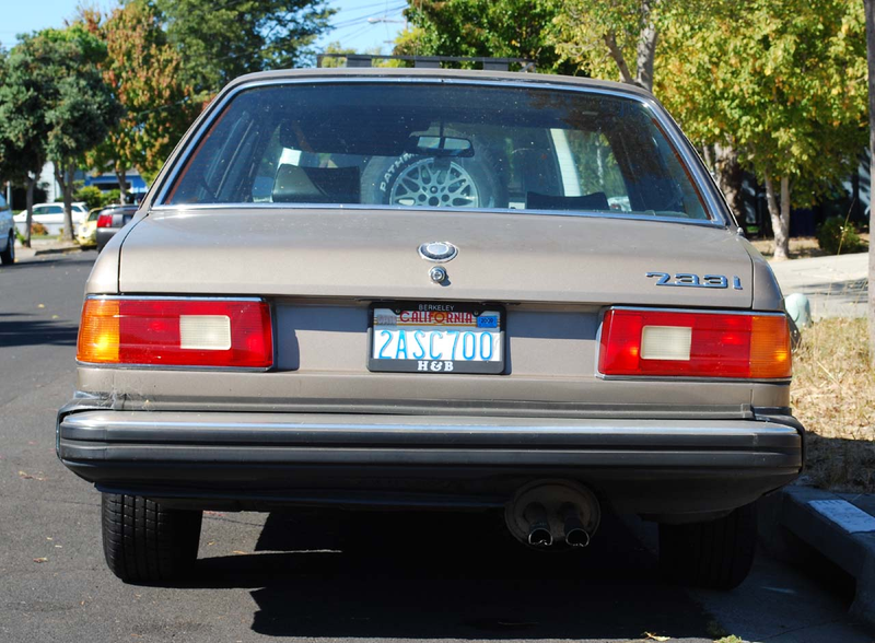 Illustration for article titled 1984 BMW 733i